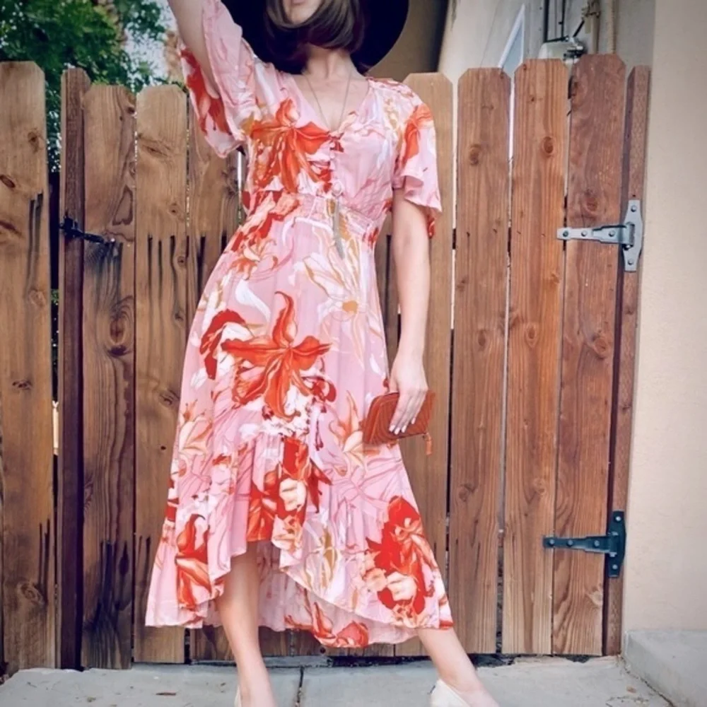 Pink Floral Lily Print High Low Maxi Dress Short Flutter Sleeve‎ Smocked Waist
